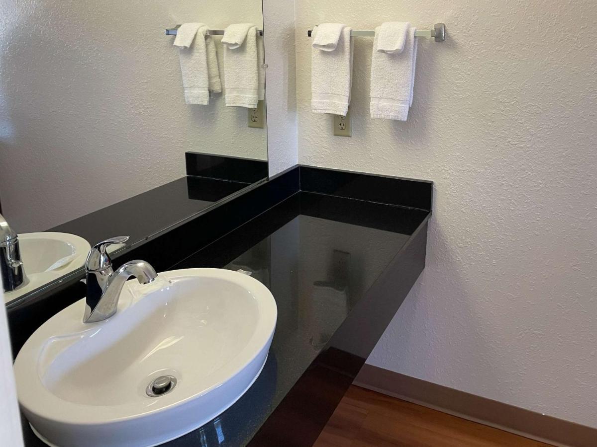 Motel 6 Cameron Mo Luaran gambar