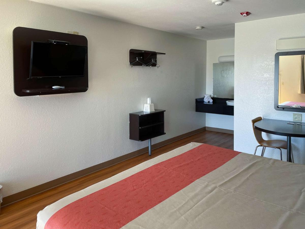 Motel 6 Cameron Mo Luaran gambar