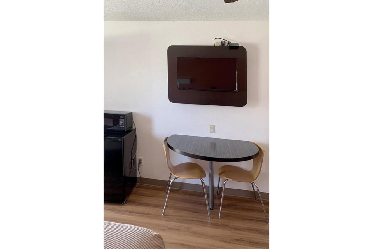 Motel 6 Cameron Mo Luaran gambar